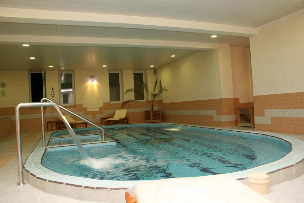 Hotel Prezident Palić Exteriör bild