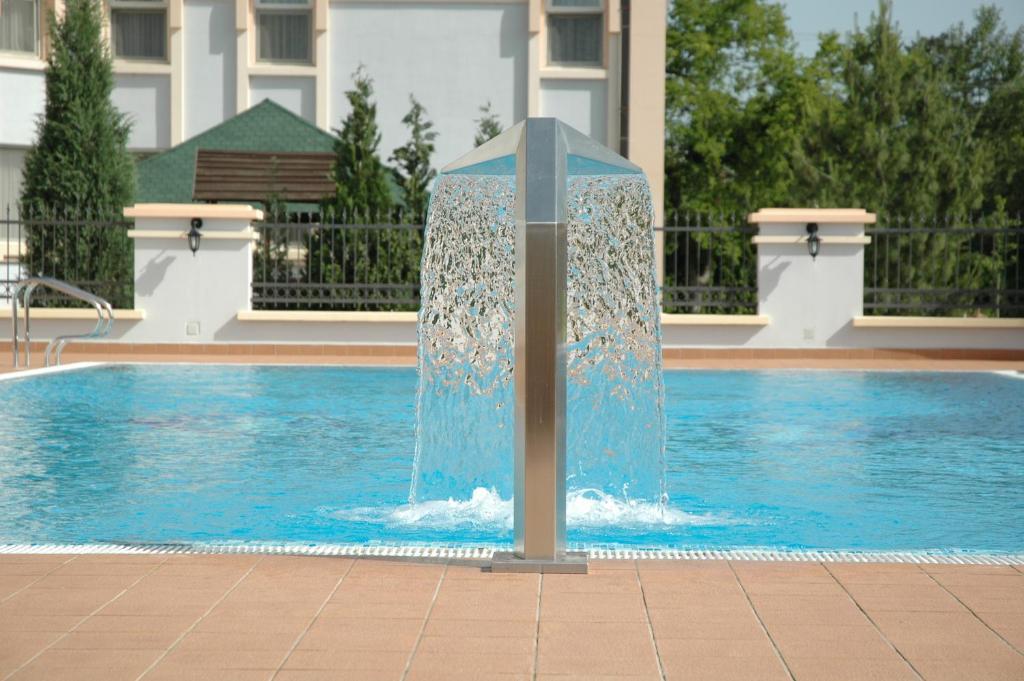 Hotel Prezident Palić Exteriör bild