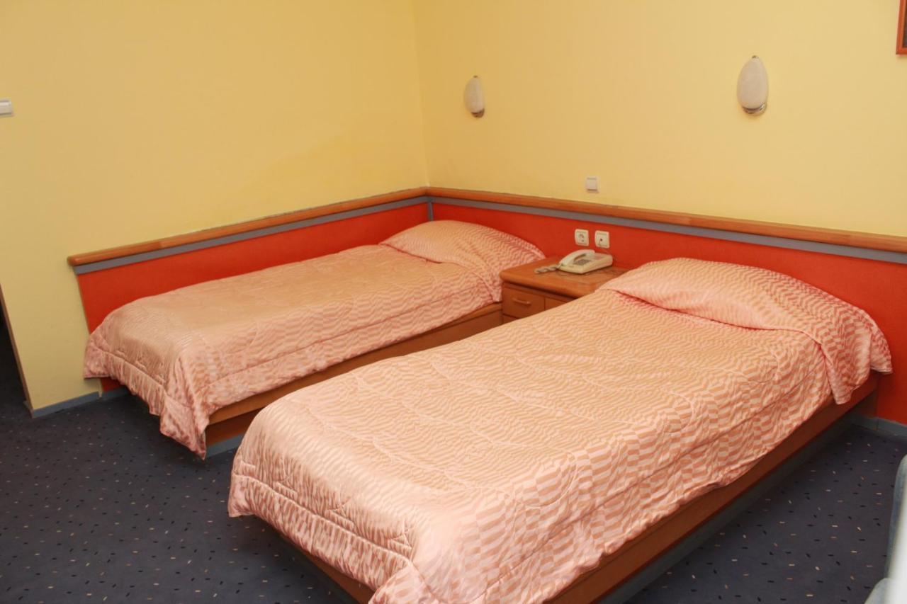 Hotel Prezident Palić Exteriör bild